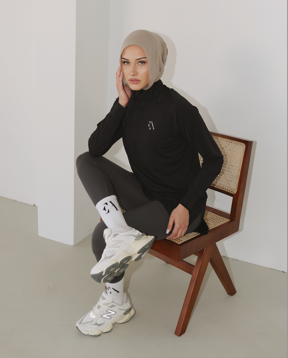EA White Crew Sock