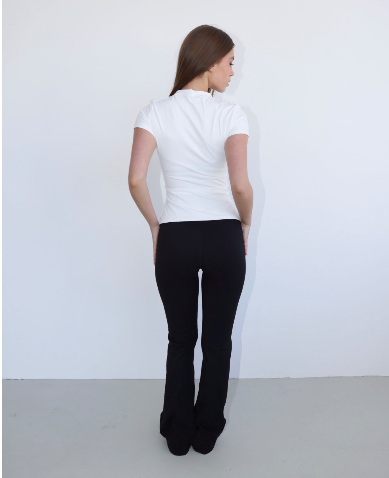 Essential Flare Pants