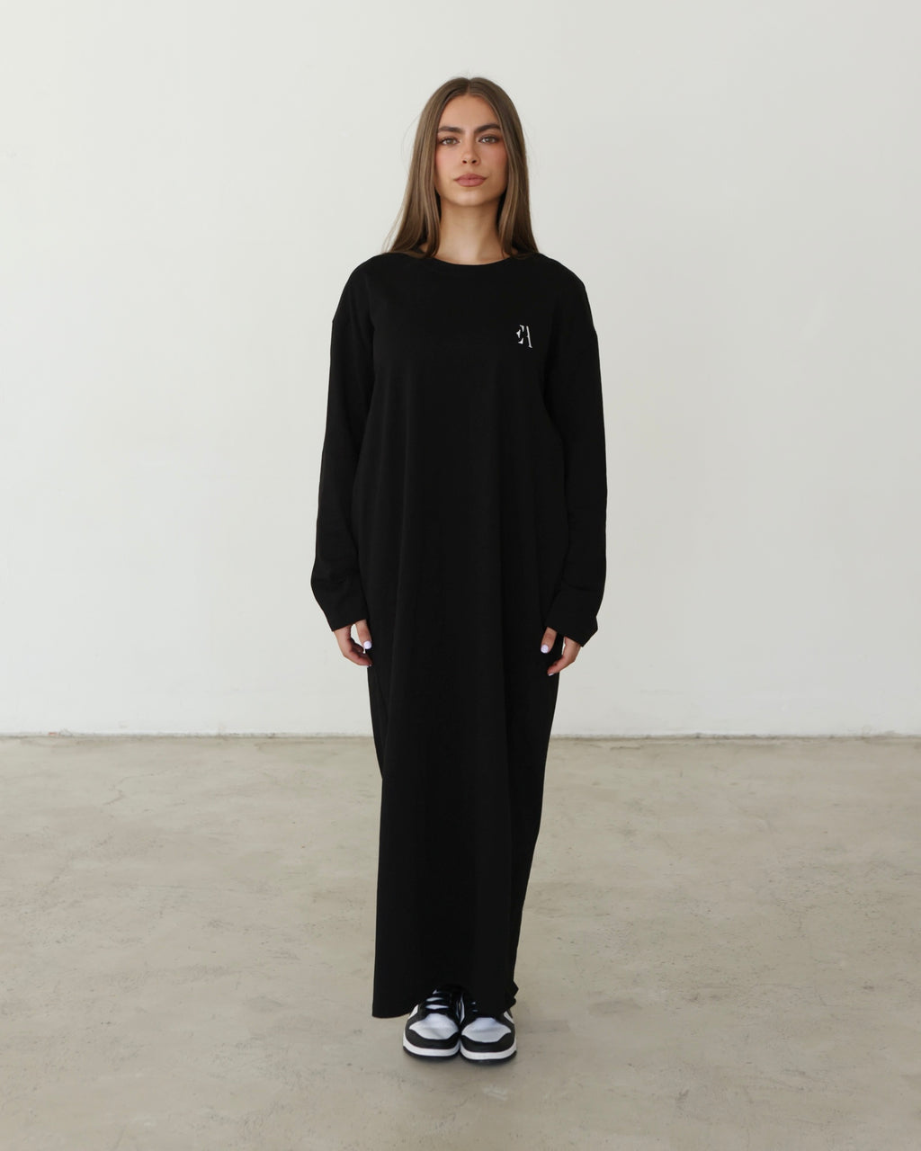 Essential T-shirt Dress Black