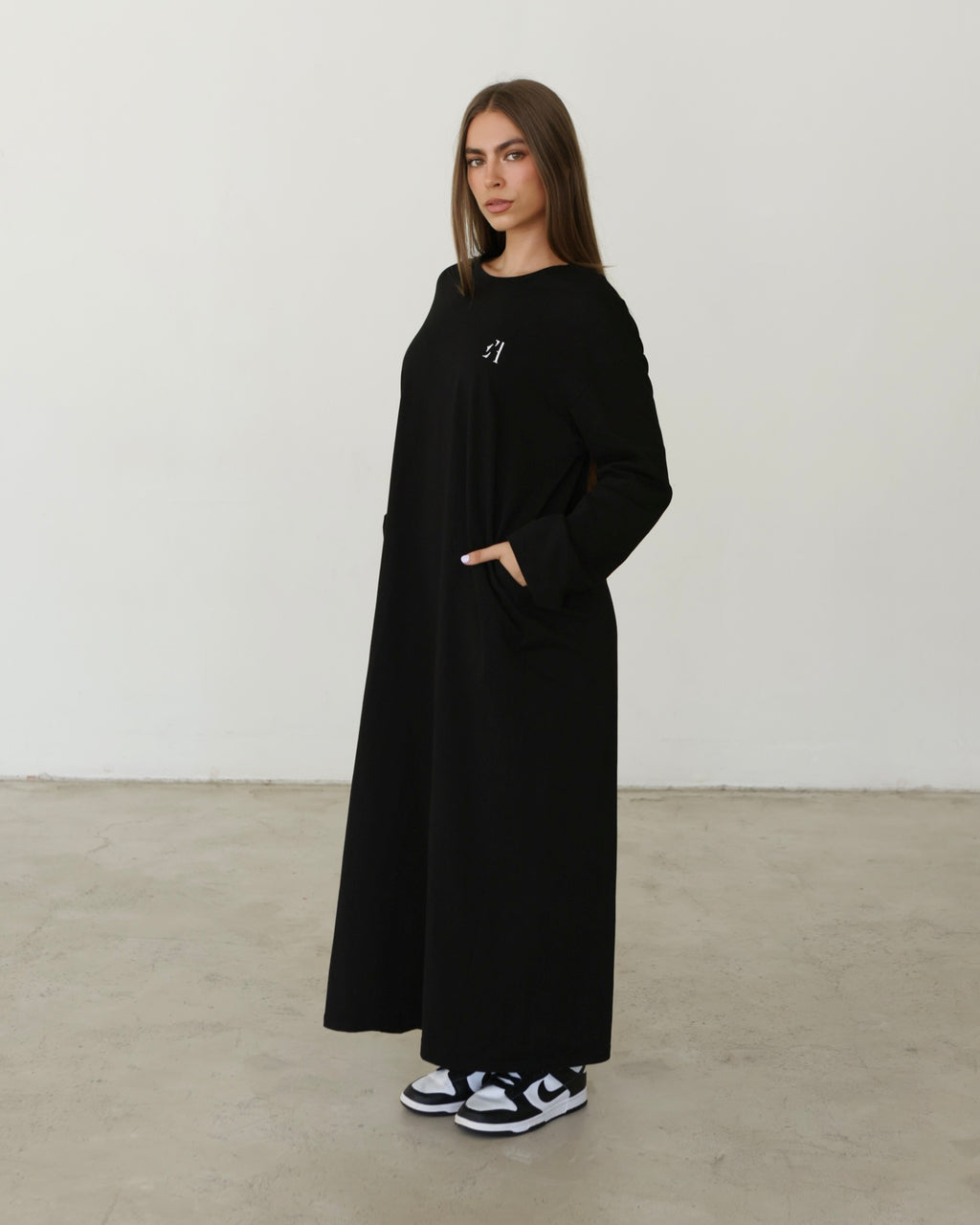 Essential T-shirt Dress Black