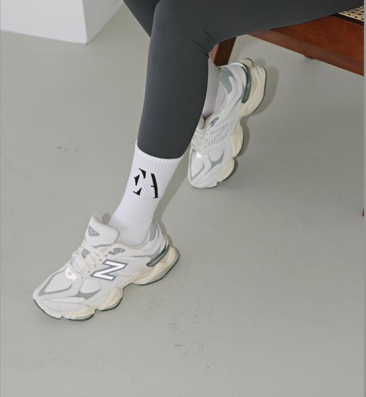 EA White Crew Sock